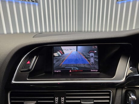 Audi RS4 4.2 FSI V8 Estate 5dr Petrol S Tronic quattro Euro 5 (450 ps) 10