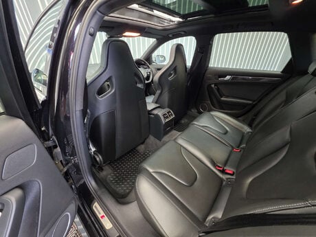 Audi RS4 4.2 FSI V8 Estate 5dr Petrol S Tronic quattro Euro 5 (450 ps) 26