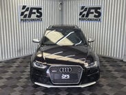 Audi RS4 4.2 FSI V8 Estate 5dr Petrol S Tronic quattro Euro 5 (450 ps) 36
