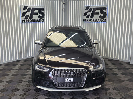 Audi RS4 4.2 FSI V8 Estate 5dr Petrol S Tronic quattro Euro 5 (450 ps) 32