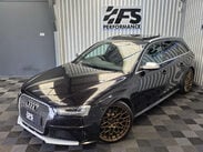 Audi RS4 4.2 FSI V8 Estate 5dr Petrol S Tronic quattro Euro 5 (450 ps) 37