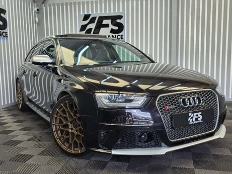 Audi RS4 4.2 FSI V8 Estate 5dr Petrol S Tronic quattro Euro 5 (450 ps) 40
