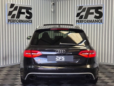 Audi RS4 4.2 FSI V8 Estate 5dr Petrol S Tronic quattro Euro 5 (450 ps) 48