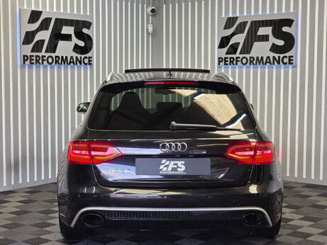 Audi RS4 4.2 FSI V8 Estate 5dr Petrol S Tronic quattro Euro 5 (450 ps) 44