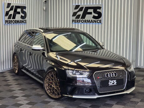 Audi RS4 4.2 FSI V8 Estate 5dr Petrol S Tronic quattro Euro 5 (450 ps) 47