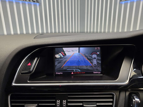 Audi RS4 4.2 FSI V8 Estate 5dr Petrol S Tronic quattro Euro 5 (450 ps) 14