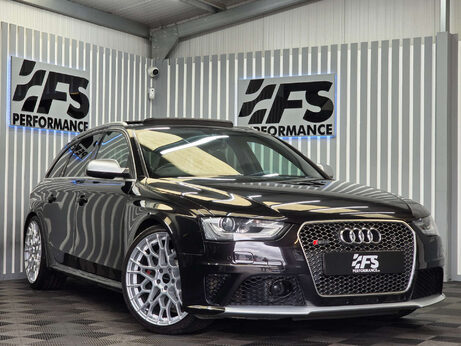 Audi RS4 4.2 FSI V8 Estate 5dr Petrol S Tronic quattro Euro 5 (450 ps) 45
