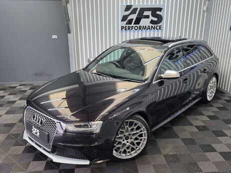 Audi RS4 4.2 FSI V8 Estate 5dr Petrol S Tronic quattro Euro 5 (450 ps) 32