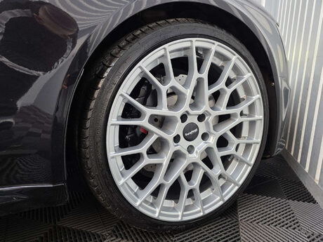 Audi RS4 4.2 FSI V8 Estate 5dr Petrol S Tronic quattro Euro 5 (450 ps) 26