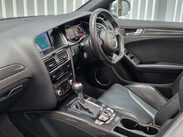 Audi RS4 4.2 FSI V8 Estate 5dr Petrol S Tronic quattro Euro 5 (450 ps) 8