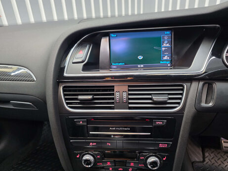 Audi RS4 4.2 FSI V8 Estate 5dr Petrol S Tronic quattro Euro 5 (450 ps) 8