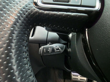 Audi RS4 4.2 FSI V8 Estate 5dr Petrol S Tronic quattro Euro 5 (450 ps) 14