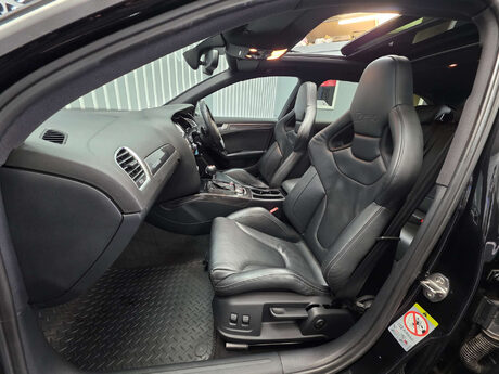 Audi RS4 4.2 FSI V8 Estate 5dr Petrol S Tronic quattro Euro 5 (450 ps) 9