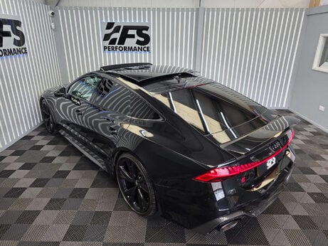 Audi RS7 4.0 TFSI V8 Carbon Black Sportback 5dr Petrol Tiptronic quattro Euro 6 (s/s 13