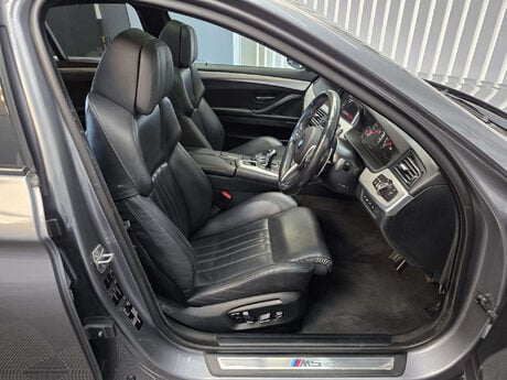 BMW M5 4.4 V8 Saloon 4dr Petrol DCT Euro 6 (s/s) (560 ps) 22