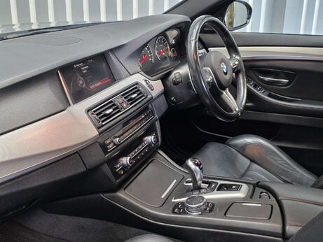 BMW M5 4.4 V8 Saloon 4dr Petrol DCT Euro 6 (s/s) (560 ps) 38