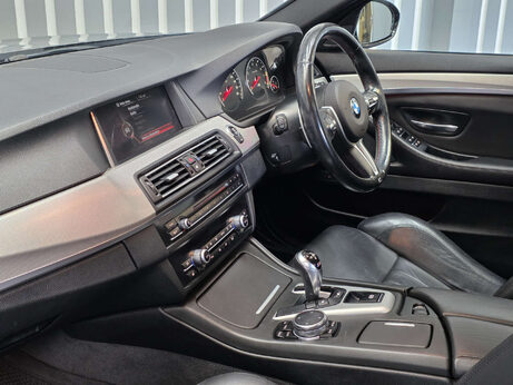 BMW M5 4.4 V8 Saloon 4dr Petrol DCT Euro 6 (s/s) (560 ps) 4