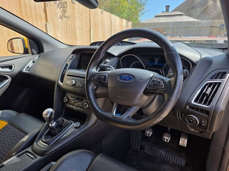 Ford Focus 2.0T EcoBoost ST-2 Hatchback 5dr Petrol Manual Euro 6 (s/s) (250 ps) 3