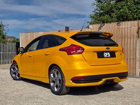 Ford Focus 2.0T EcoBoost ST-2 Hatchback 5dr Petrol Manual Euro 6 (s/s) (250 ps) 4