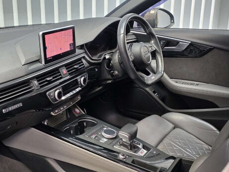 Audi S4 3.0 TFSI V6 Estate 5dr Petrol Tiptronic quattro Euro 6 (s/s) (354 ps) 17