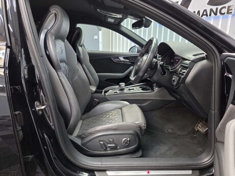 Audi S4 3.0 TFSI V6 Estate 5dr Petrol Tiptronic quattro Euro 6 (s/s) (354 ps) 44
