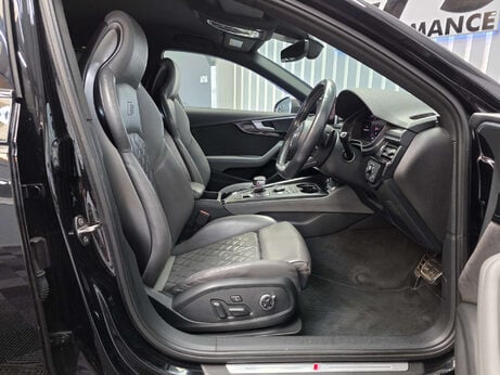Audi S4 3.0 TFSI V6 Estate 5dr Petrol Tiptronic quattro Euro 6 (s/s) (354 ps) 40