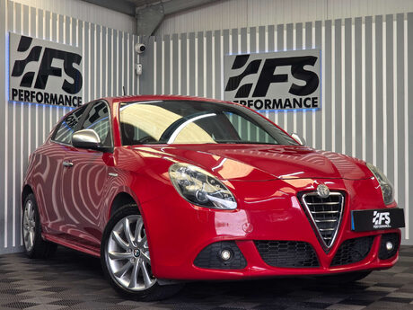 Alfa Romeo Giulietta 1.4 TB MultiAir Veloce Hatchback 5dr Petrol Manual Euro 5 (s/s) (170 bhp) 1