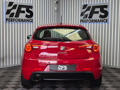 Alfa Romeo Giulietta 1.4 TB MultiAir Veloce Hatchback 5dr Petrol Manual Euro 5 (s/s) (170 bhp) 1