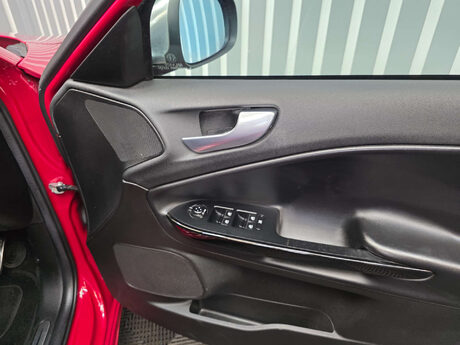 Alfa Romeo Giulietta 1.4 TB MultiAir Veloce Hatchback 5dr Petrol Manual Euro 5 (s/s) (170 bhp) 11