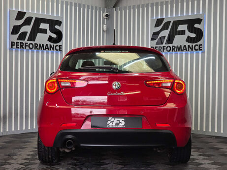 Alfa Romeo Giulietta 1.4 TB MultiAir Veloce Hatchback 5dr Petrol Manual Euro 5 (s/s) (170 bhp) 22