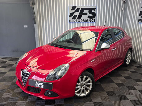 Alfa Romeo Giulietta 1.4 TB MultiAir Veloce Hatchback 5dr Petrol Manual Euro 5 (s/s) (170 bhp) 30