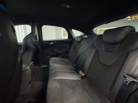 Ford Focus 2.3T EcoBoost RS Hatchback 5dr Petrol Manual AWD Euro 6 (s/s) (350 ps) 22