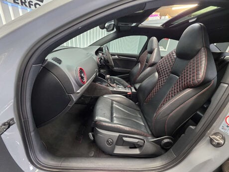 Audi RS3 2.5 TFSI Saloon 4dr Petrol S Tronic quattro Euro 6 (s/s) (400 ps) 9