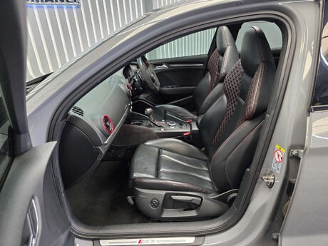 Audi RS3 2.5 TFSI Saloon 4dr Petrol S Tronic quattro Euro 6 (s/s) (400 ps) 24
