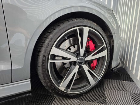 Audi RS3 2.5 TFSI Saloon 4dr Petrol S Tronic quattro Euro 6 (s/s) (400 ps) 28