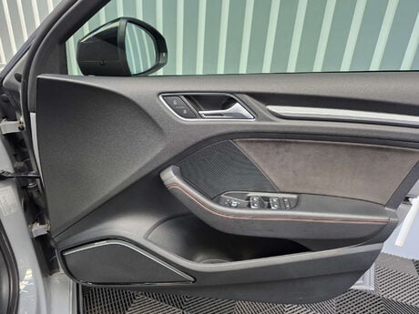 Audi RS3 2.5 TFSI Saloon 4dr Petrol S Tronic quattro Euro 6 (s/s) (400 ps) 13