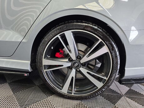Audi RS3 2.5 TFSI Saloon 4dr Petrol S Tronic quattro Euro 6 (s/s) (400 ps) 26