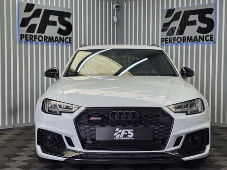 Audi RS4 2.9 TFSI V6 Estate 5dr Petrol Tiptronic quattro Euro 6 (s/s) (450 ps) 35