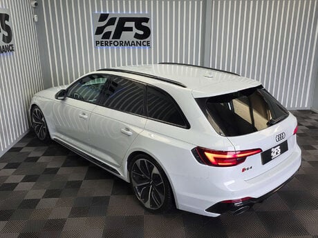 Audi RS4 2.9 TFSI V6 Estate 5dr Petrol Tiptronic quattro Euro 6 (s/s) (450 ps) 47