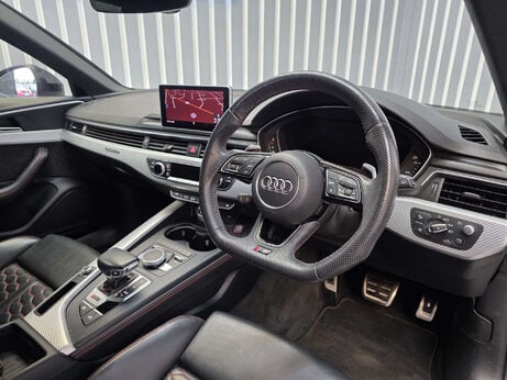 Audi RS4 2.9 TFSI V6 Estate 5dr Petrol Tiptronic quattro Euro 6 (s/s) (450 ps) 18
