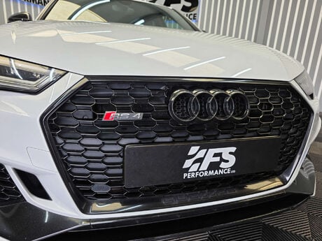 Audi RS4 2.9 TFSI V6 Estate 5dr Petrol Tiptronic quattro Euro 6 (s/s) (450 ps) 29