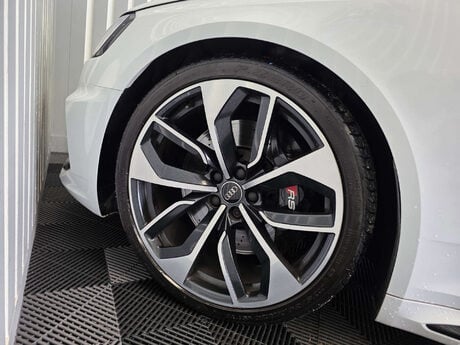 Audi RS4 2.9 TFSI V6 Estate 5dr Petrol Tiptronic quattro Euro 6 (s/s) (450 ps) 32