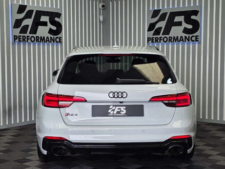 Audi RS4 2.9 TFSI V6 Estate 5dr Petrol Tiptronic quattro Euro 6 (s/s) (450 ps) 38