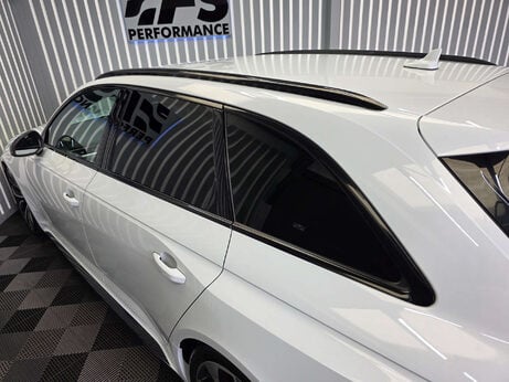 Audi RS4 2.9 TFSI V6 Estate 5dr Petrol Tiptronic quattro Euro 6 (s/s) (450 ps) 32