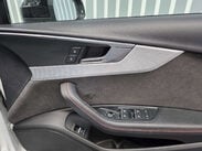 Audi RS4 2.9 TFSI V6 Estate 5dr Petrol Tiptronic quattro Euro 6 (s/s) (450 ps) 25