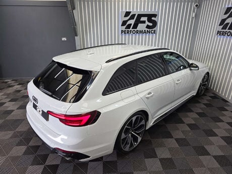 Audi RS4 2.9 TFSI V6 Estate 5dr Petrol Tiptronic quattro Euro 6 (s/s) (450 ps) 19