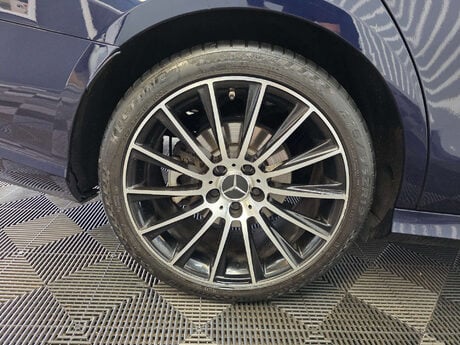 Mercedes-Benz E Class 2.0 E220d AMG Line Night Edition (Premium Plus) Saloon 4dr Diesel G-Tronic+ 27