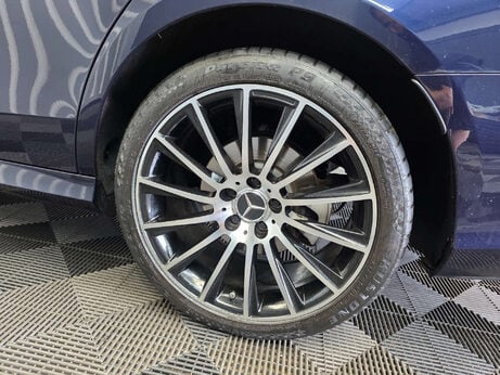 Mercedes-Benz E Class 2.0 E220d AMG Line Night Edition (Premium Plus) Saloon 4dr Diesel G-Tronic+ 25