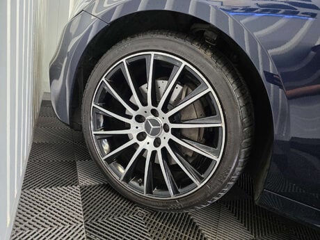 Mercedes-Benz E Class 2.0 E220d AMG Line Night Edition (Premium Plus) Saloon 4dr Diesel G-Tronic+ 28