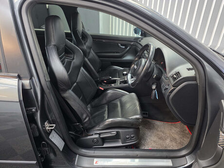 Audi RS4 4.2 Estate 5dr Petrol Manual quattro (326 g/km, 415 bhp) 23